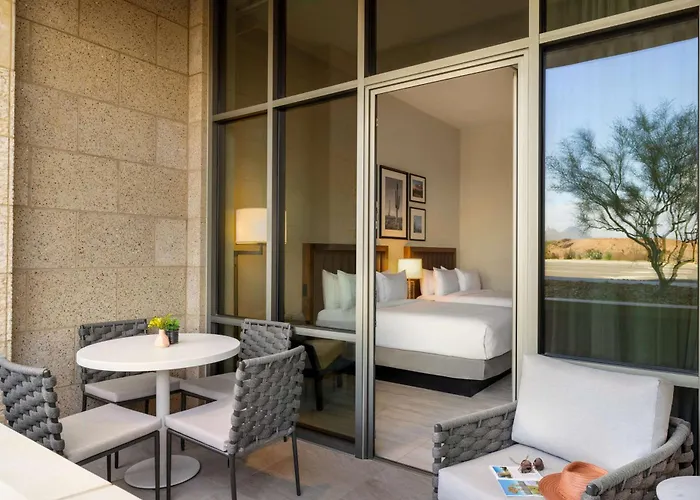 Hilton North At Cavasson 4*