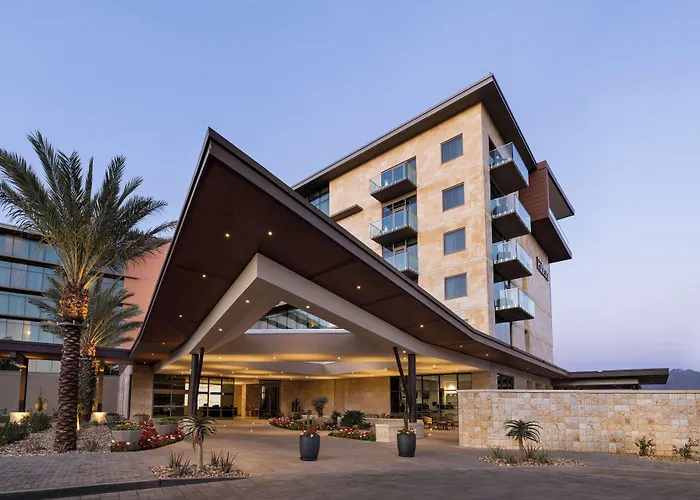 Hilton North At Cavasson 4*